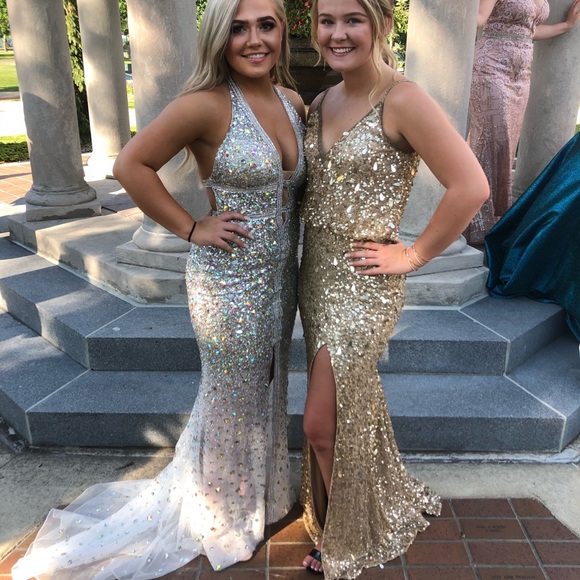 PROM DRESS - Picture 3 of 3